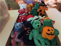 Stuffed Beanie babies doll lot. Holiday &others.