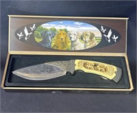 Hunting knife with case