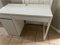 White Computer Desk