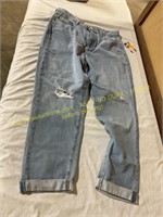 Universal Threads, size 6 Jeans