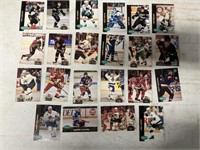 23 hockey collectors cards