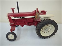 Farmall 1206 1/16 Older Restoration