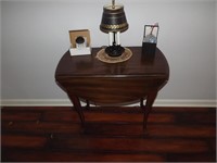 Drop Leaf Table with Student Lamp