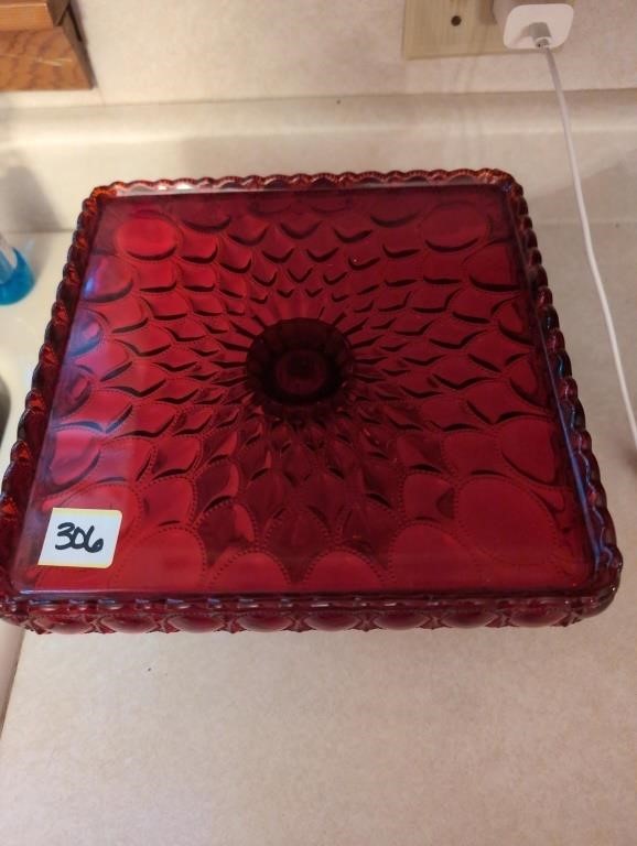 Mosser Ruby Red Elizabeth square cake stand