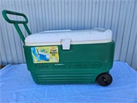 Igloo  70 Qt Cool Roll Cooler With Handle