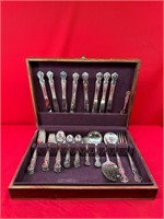 WM Rogers Mfg Co. Extra Plate Flatware