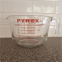 Pyrex 2 Quart Measuring Cup