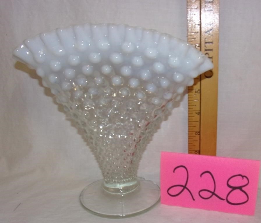 opl. hobnail vase (chip on bottom)