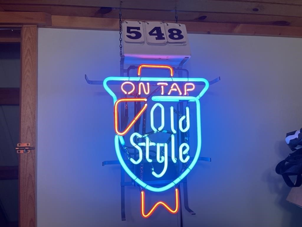 Old Style On Tap Wall Light