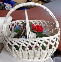 Baskets w/ Flowers