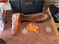 Bianchi Gun Belt/Holster; Bulldog Case