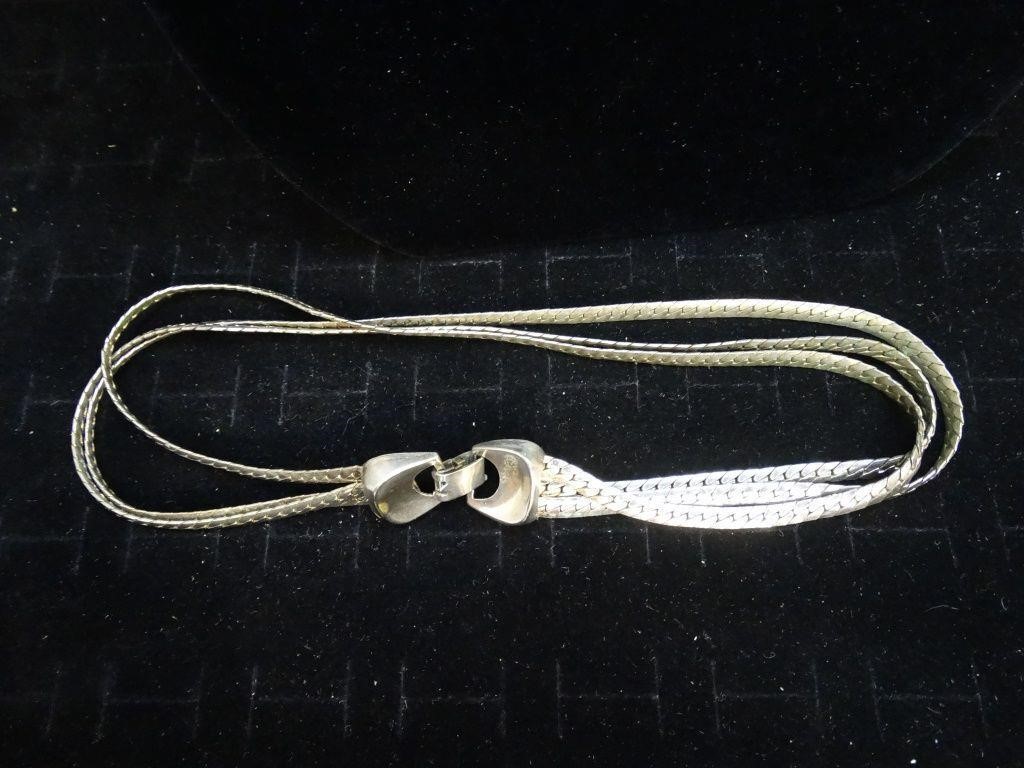 Vintage Signed Lisner 3-Strand Flat Necklace