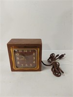 Vtg.!940's Telechron Wood Case Alarm Clock U16J