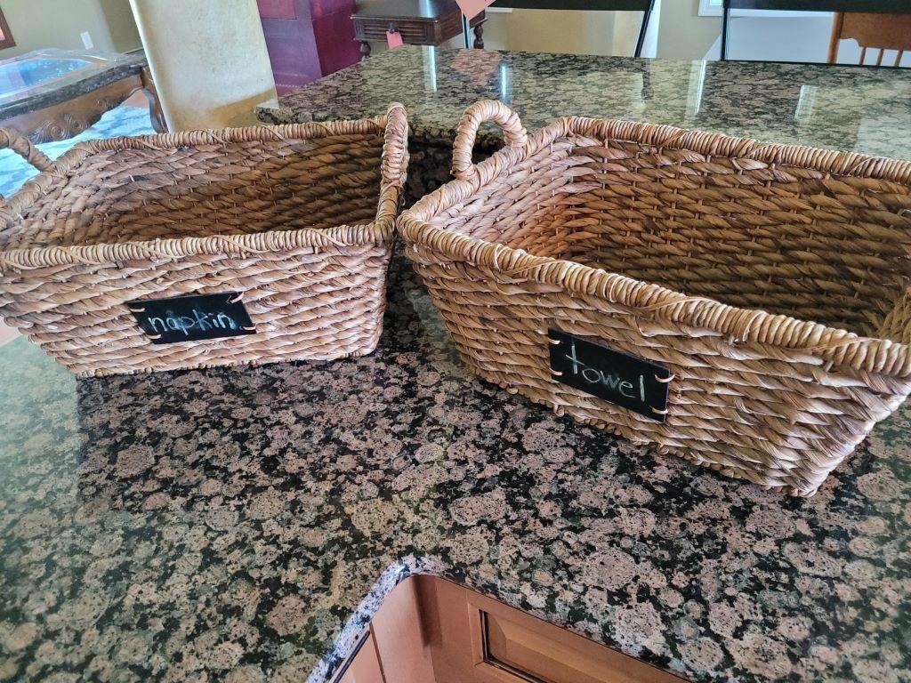 2 baskets