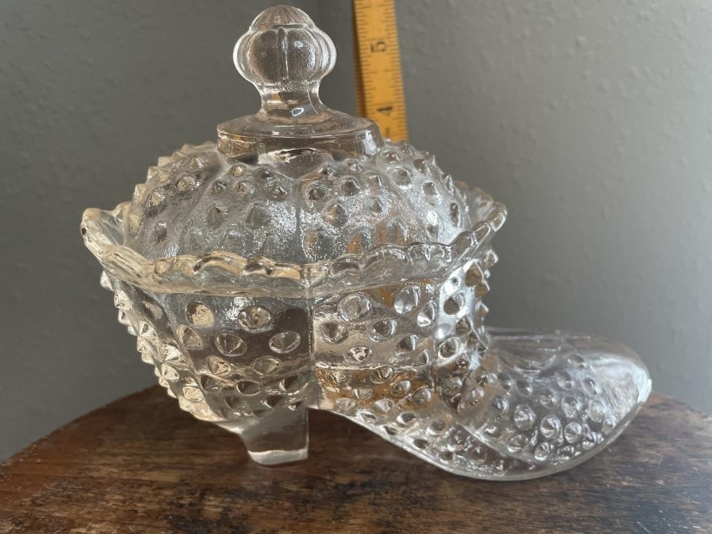 Hobnail Foot with Lid 5.5" x 4.5"