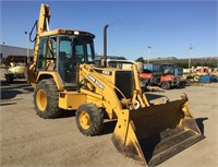 JOHN DEERE 410D Backhoe, MFWD