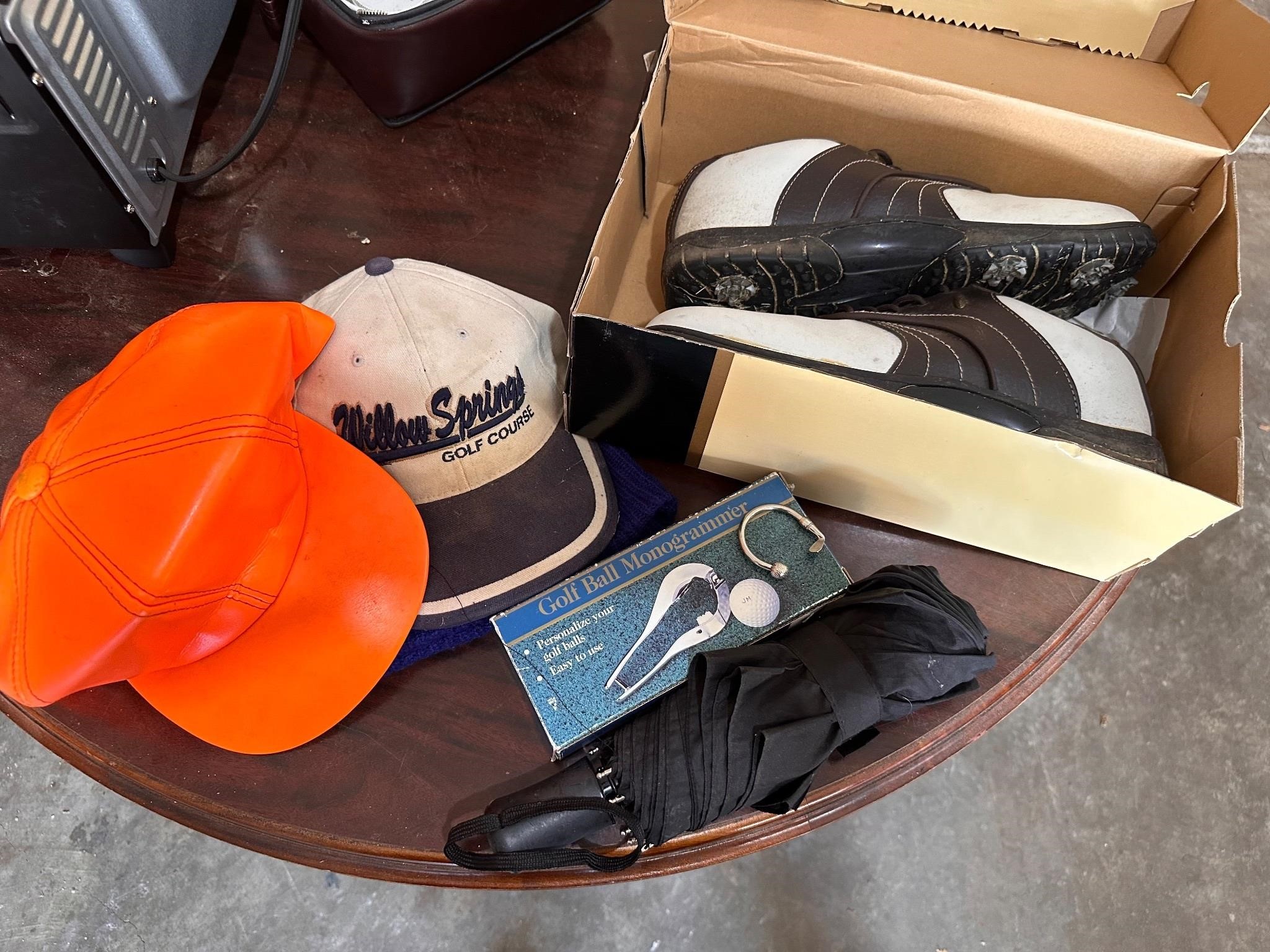 Austin Golf golf shoes, golf ball monogrammer