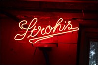 STROH'S NEON SIGN - WORKING