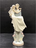 Lladró "Over the Threshold With Box" Figurine