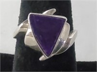 Sterling Silver Ring w/ Purple Stone 5.2gr TW