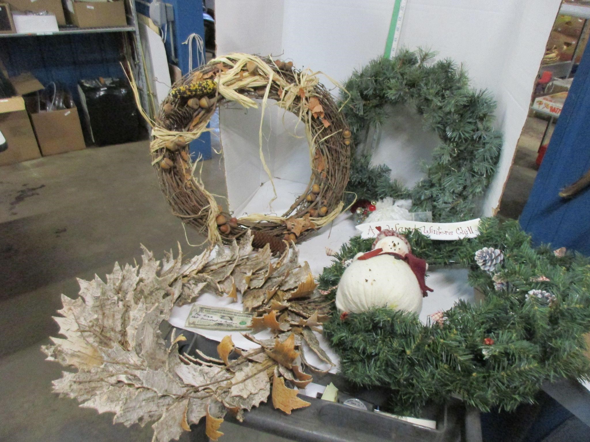 $Deal Lotta various wreaths