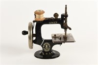 RARE SALESMAN SAMPLE SINGER SEWING MACHINE