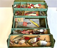 SIMONSEN TACKLE BOX FULL OF LURES