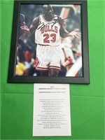Michael Jordan signed 8x10