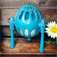 Blue Antique Vintage Cast Iron Yarn Holder