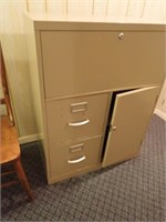 Metal  Cabinet w/ (3) Drawers - 29"Wx16"Dx38"H