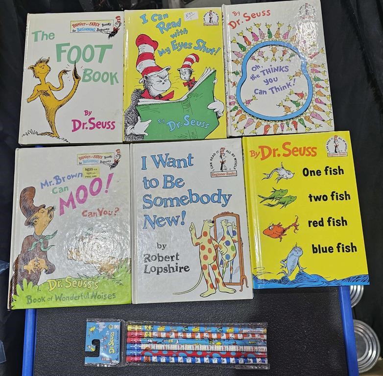 6 Dr Seuss Books w/ Colored Pencils