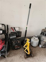 Floor jack w/ stands