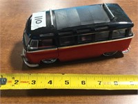 Jada 1:24 Diecast - 1962 Volkswagen Bus