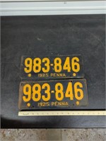 Set of 1925 PA license plates