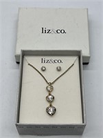 Liz And Co Heart Drop Fashion Necklace and Stud