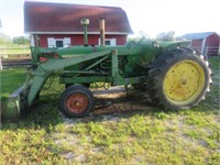 John Deere 2510 Tractor w/ Loader