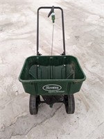 Scotts 2000 spreader