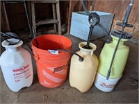 (3) Sprayers + (1) 5-Gallon Bucket