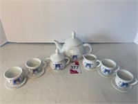 Raggedy Ann & Andy Miniature Tea Set