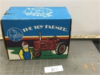 Ertl Toy Farmer Farmall Super MTA, 1991 Natl Farm