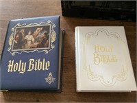2 illustrated Bibles