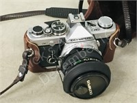 Olympus 35mm camera OM-2, leather case