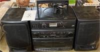 Magnavox boombox