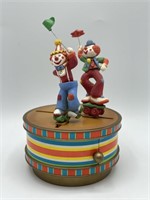 1982 Hallmark clown musical box