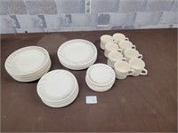 Made in Brazil dish set