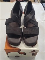 Donald J Pliner - (Size 7) Shoes