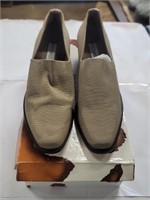 Donald J Pliner - (Size 7) Shoes