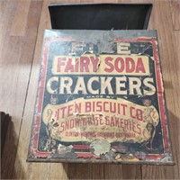 Vintage Fine Fairy Soda Crackers Tin by Snow