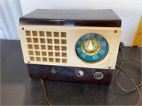 Emerson Model 502 Radio
