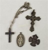 Religious Lot: Sterling I Am Catholic Medal
